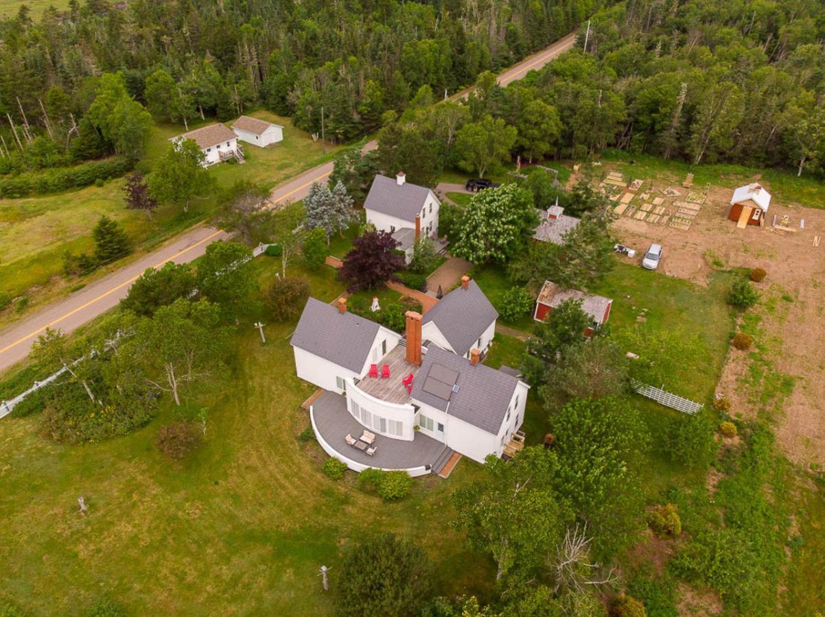 Fox Point Inn Parrsboro Exterior photo